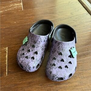 Disney's-Parks Haunted Mansion purple wallpaper Adult Crocs W 6 M4